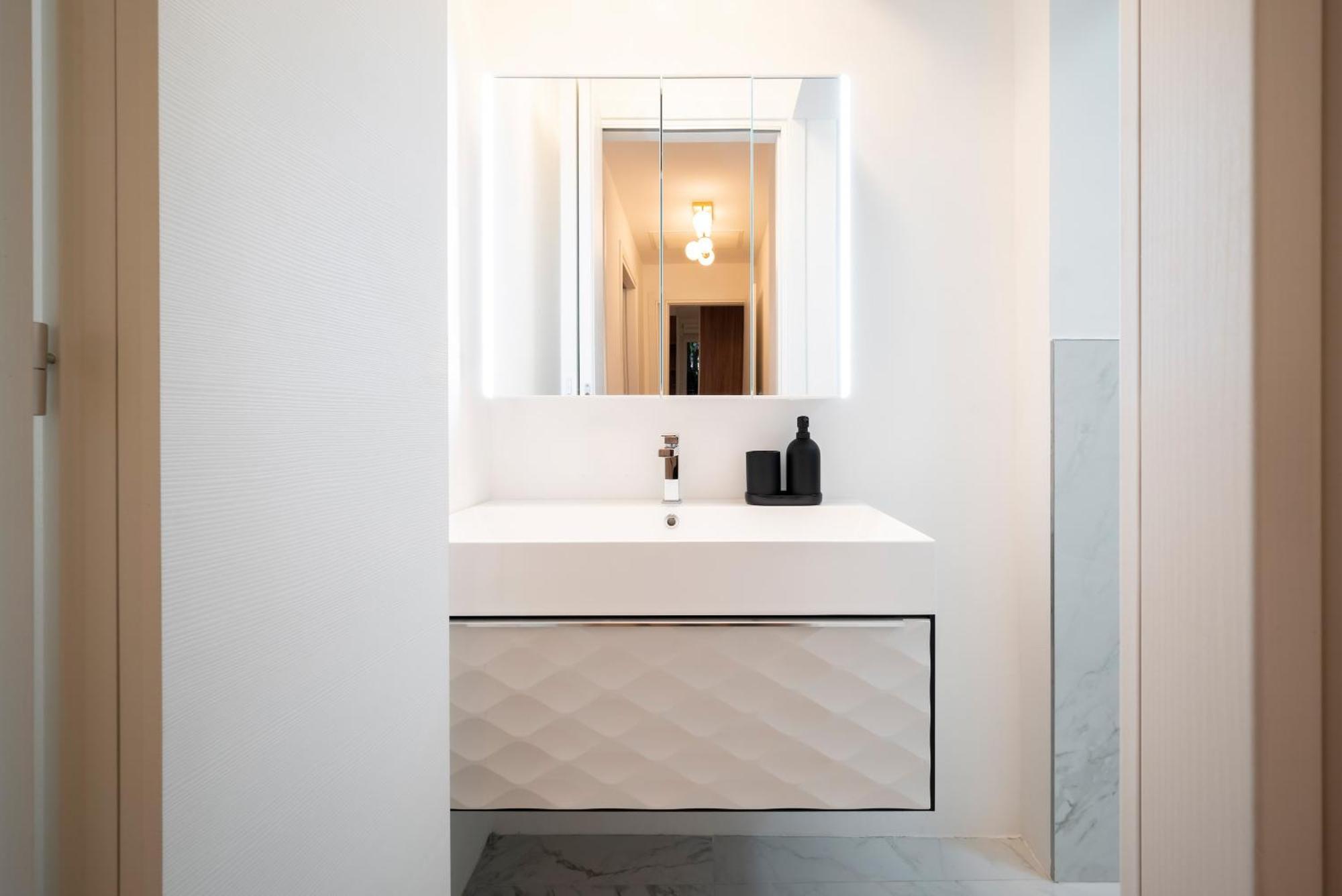Visconti Suites - Luca Stay Milan Bagian luar foto