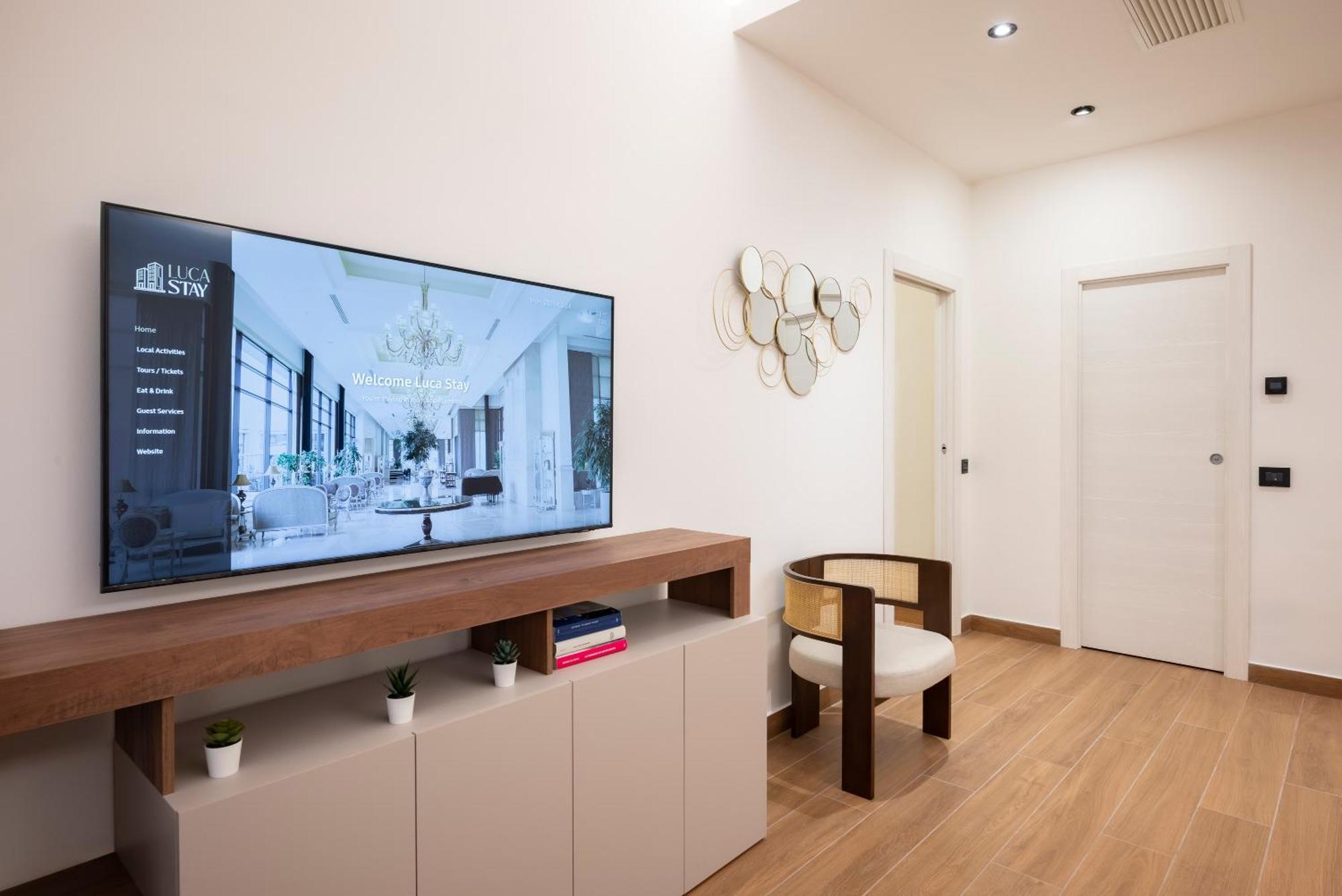Visconti Suites - Luca Stay Milan Bagian luar foto